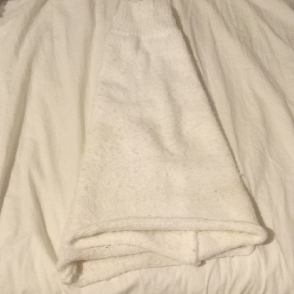 Cozy White Knit Scarf
